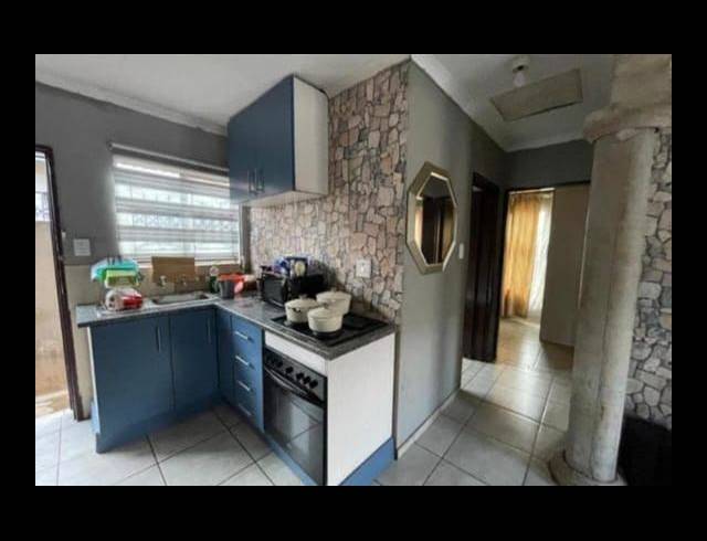 4 BEDROOM HOUSE FOR SALE IN LOTUS GARDENS